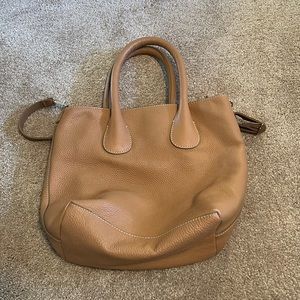 Chico’s camel leather tote bag with detachable shoulder strap.